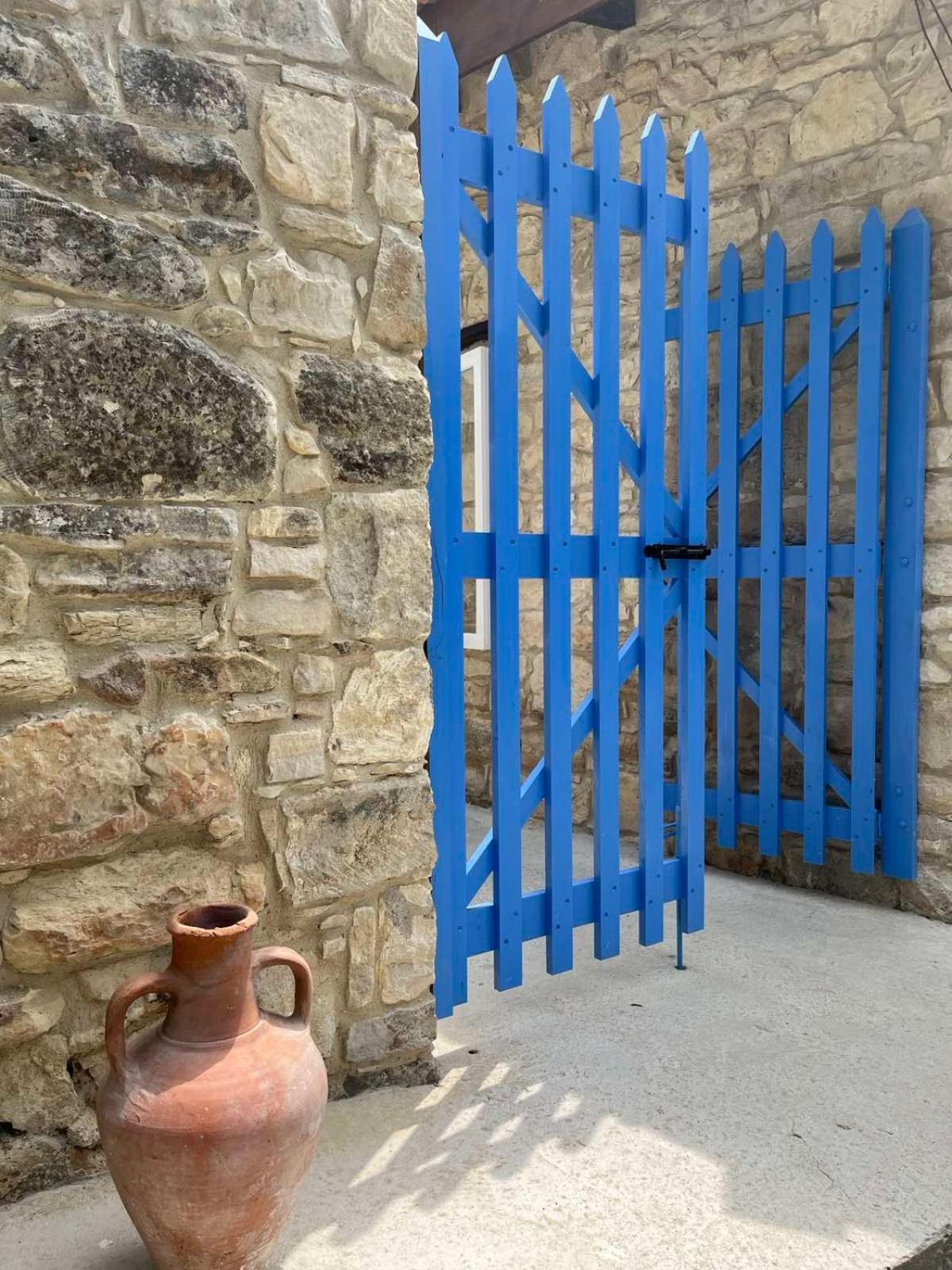 Maison d'hôtes Cecilias Courtyard à Malya Extérieur photo
